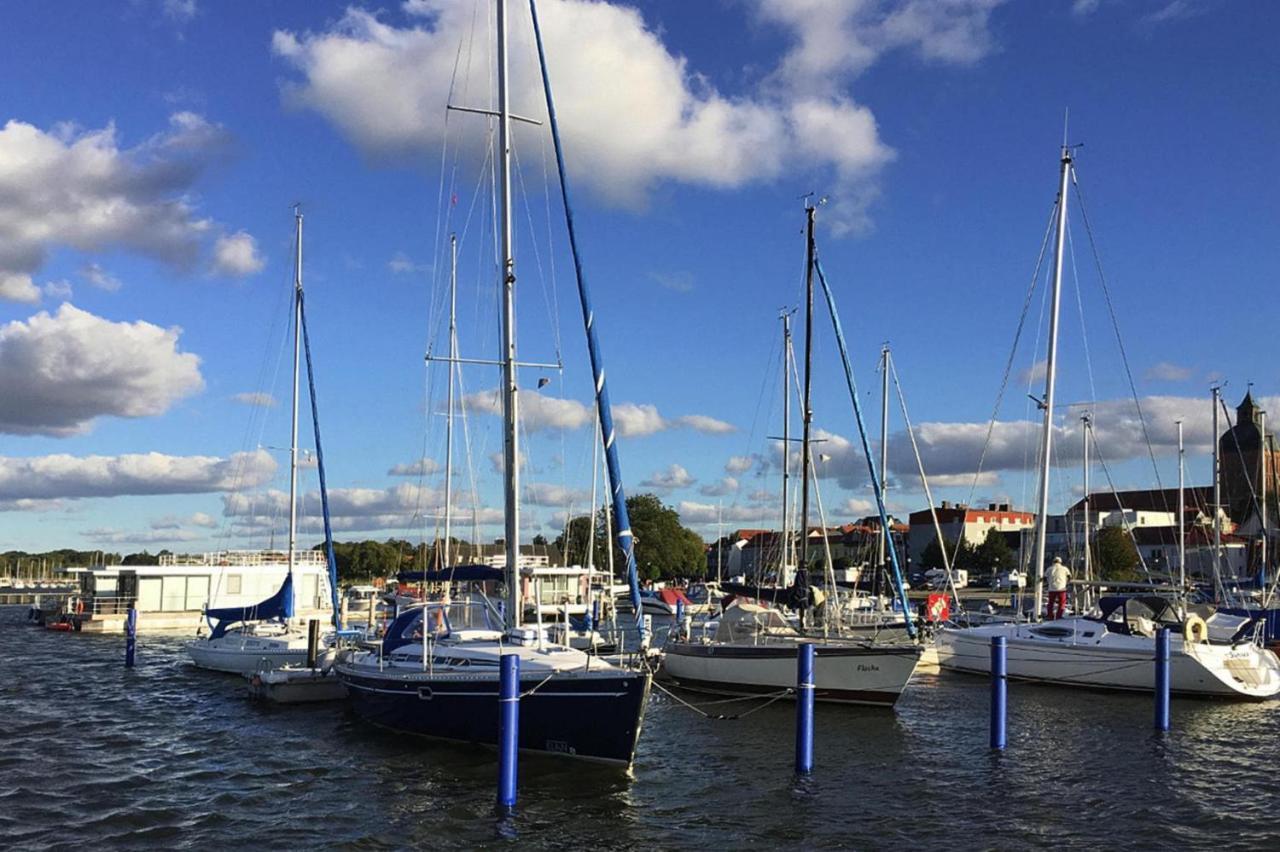 Hausboot Floating Houses Blue Active In ريبنيتس-دامغارتن المظهر الخارجي الصورة