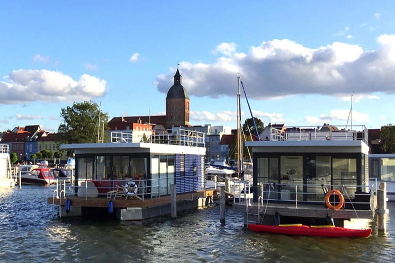 Hausboot Floating Houses Blue Active In ريبنيتس-دامغارتن المظهر الخارجي الصورة